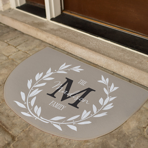 Personalized Wreath Initial Doormat | Personalized Doormat