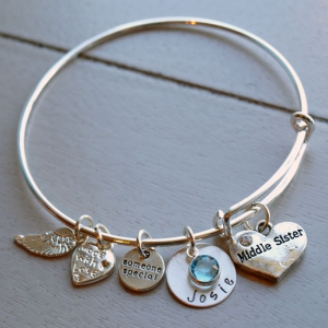 Personalized Middle Sister Bracelet | Personalized Sister Gifts